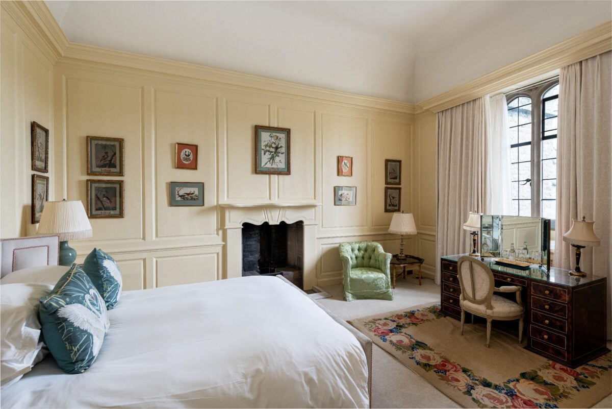 Castle State - Cream Bedroom