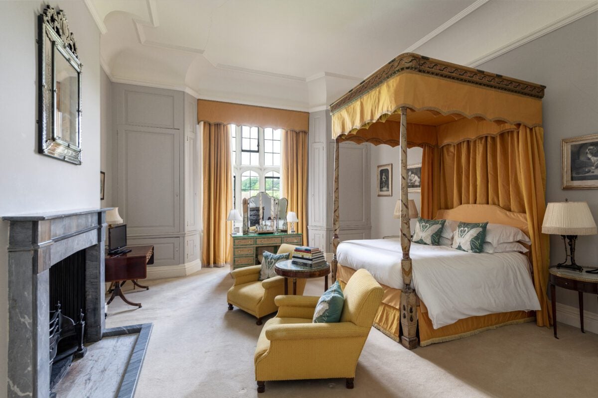 Castle State - Fairfax Bedroom