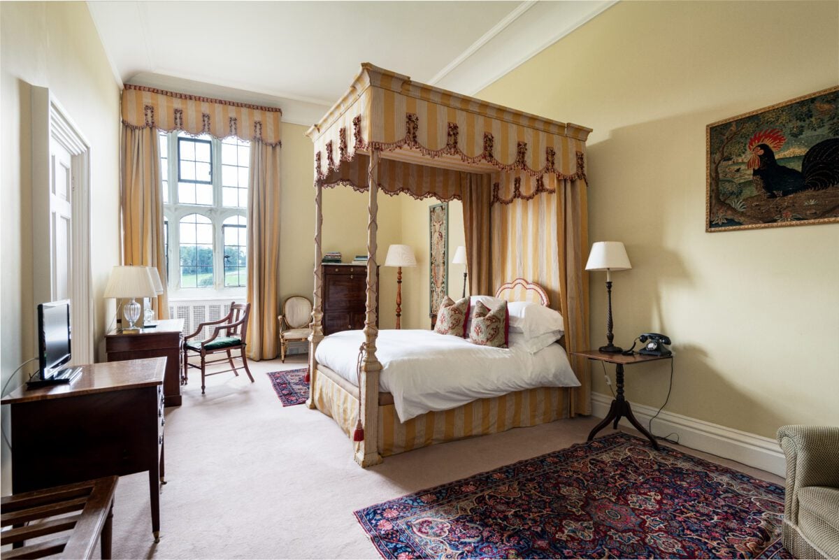 Castle State - Queenborough Bedroom