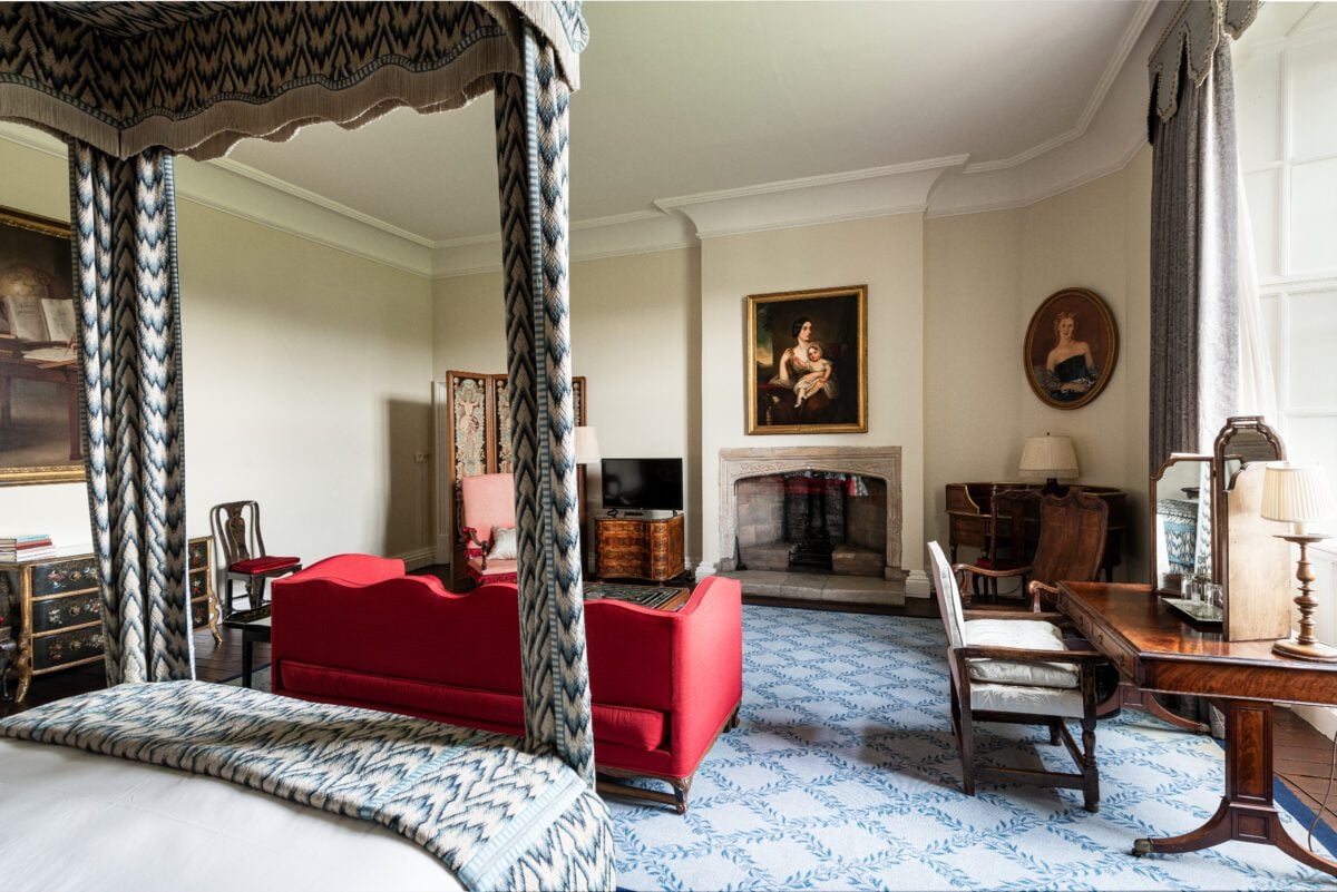 Castle State - Turret Bedroom