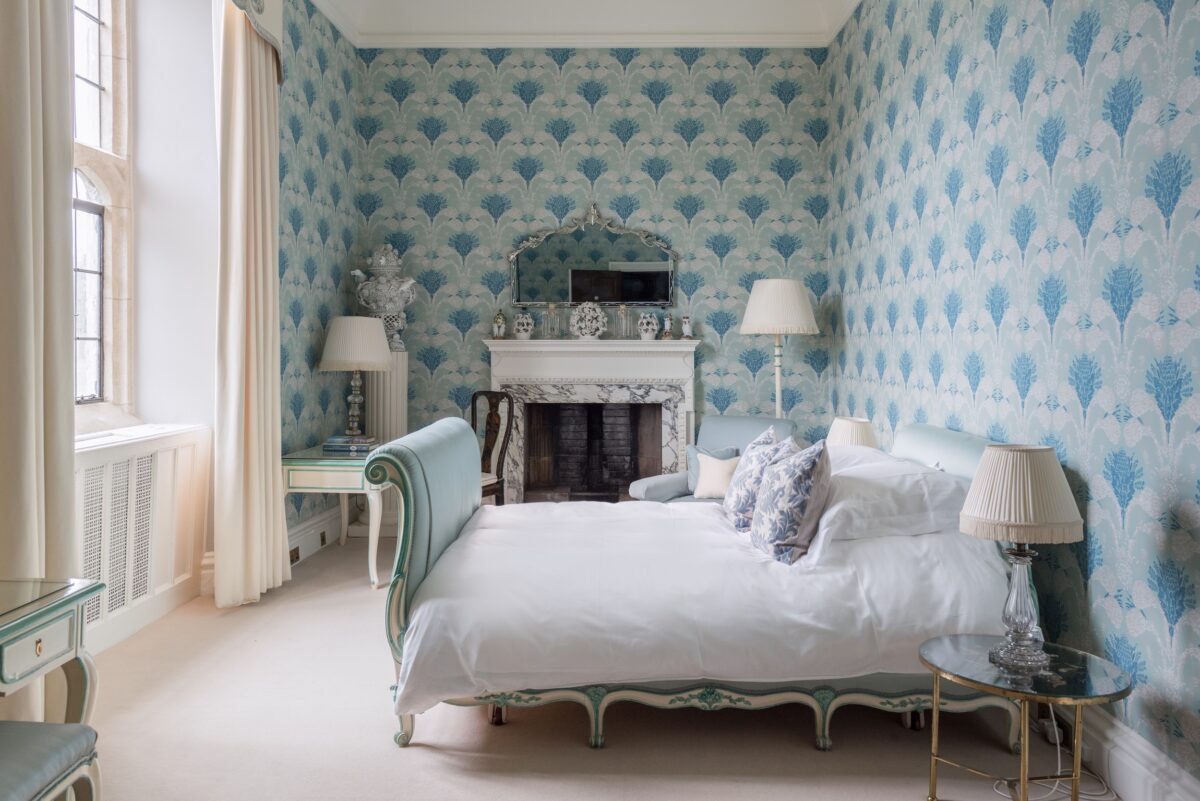 Leeds Castle - State Bedroom (Blue)