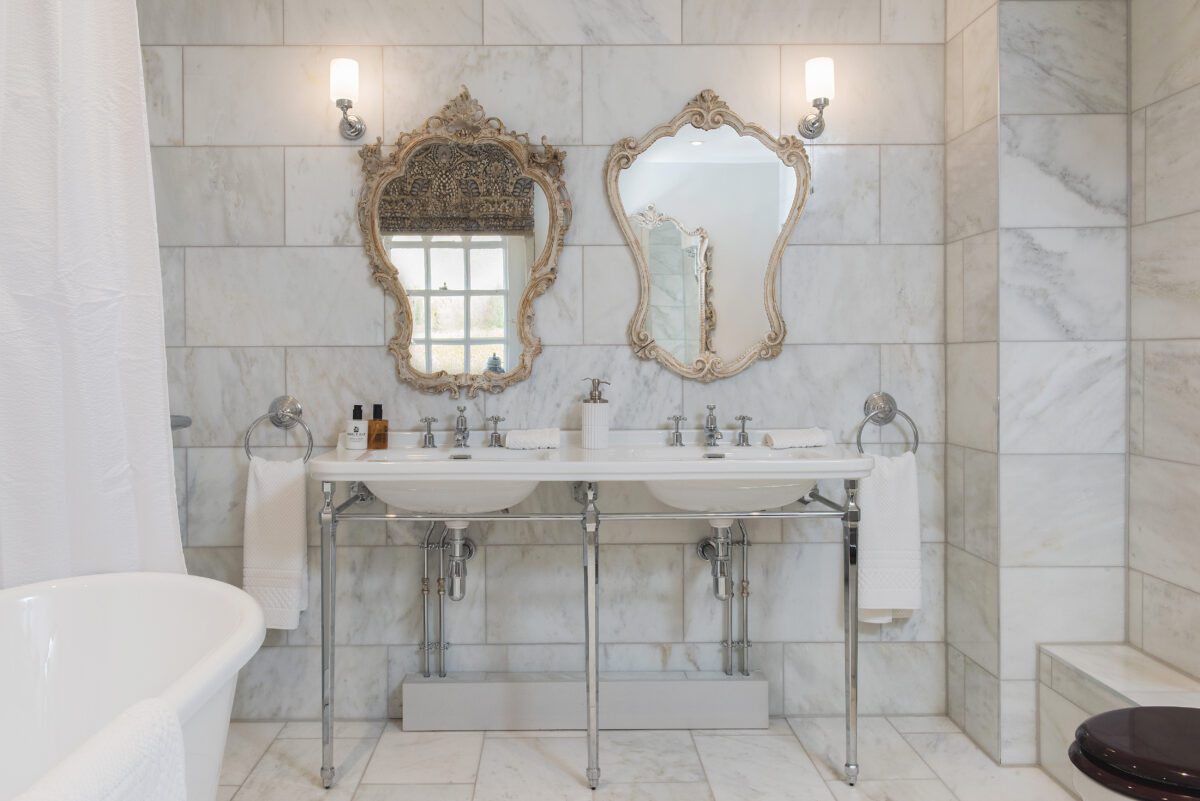 Wisteria Bedroom- Bridal Suite